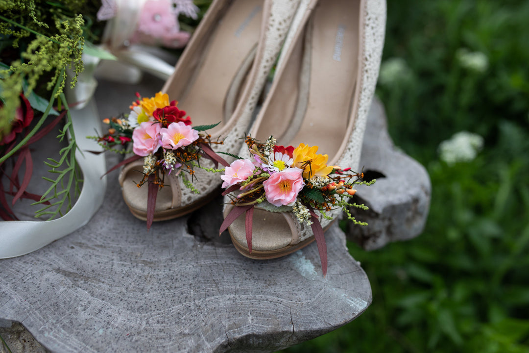 Summer Flower Shoe Clips: Bridal Wedding Accessories – handmade floral hair accessory by magaela