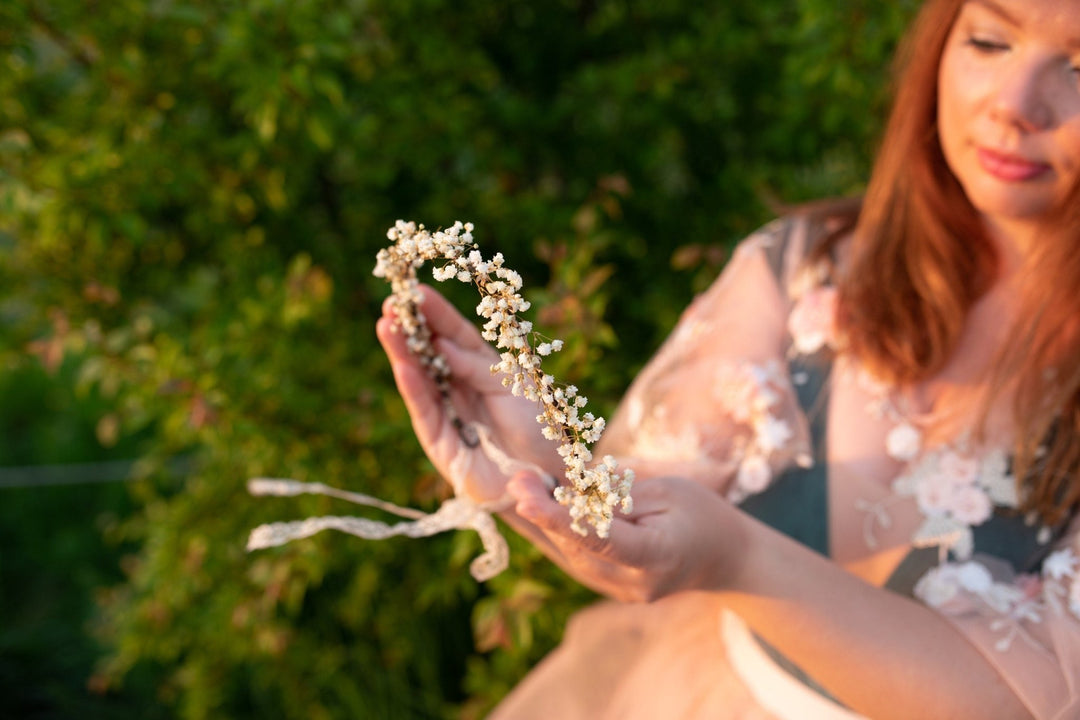 Preserved Baby's Breath Flower Crown: Natural Bridal Hair Wreath – handmade floral hair accessory by magaela