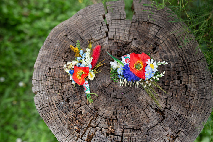 Folk Wedding Boutonniere: Poppy Groom Accessory – handmade floral hair accessory by magaela