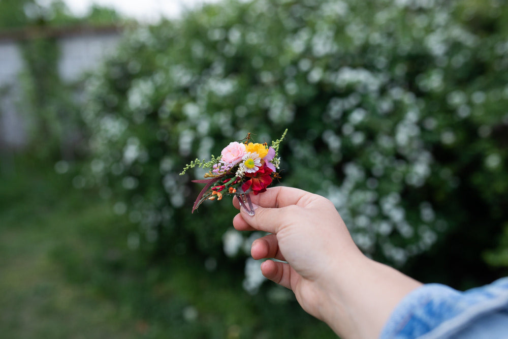 Colorful Flower Hair Clip: Summer Wedding Bridal Accessory – handmade floral hair accessory by magaela