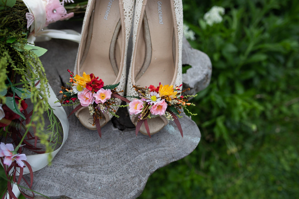 Summer Flower Shoe Clips: Bridal Wedding Accessories – handmade floral hair accessory by magaela