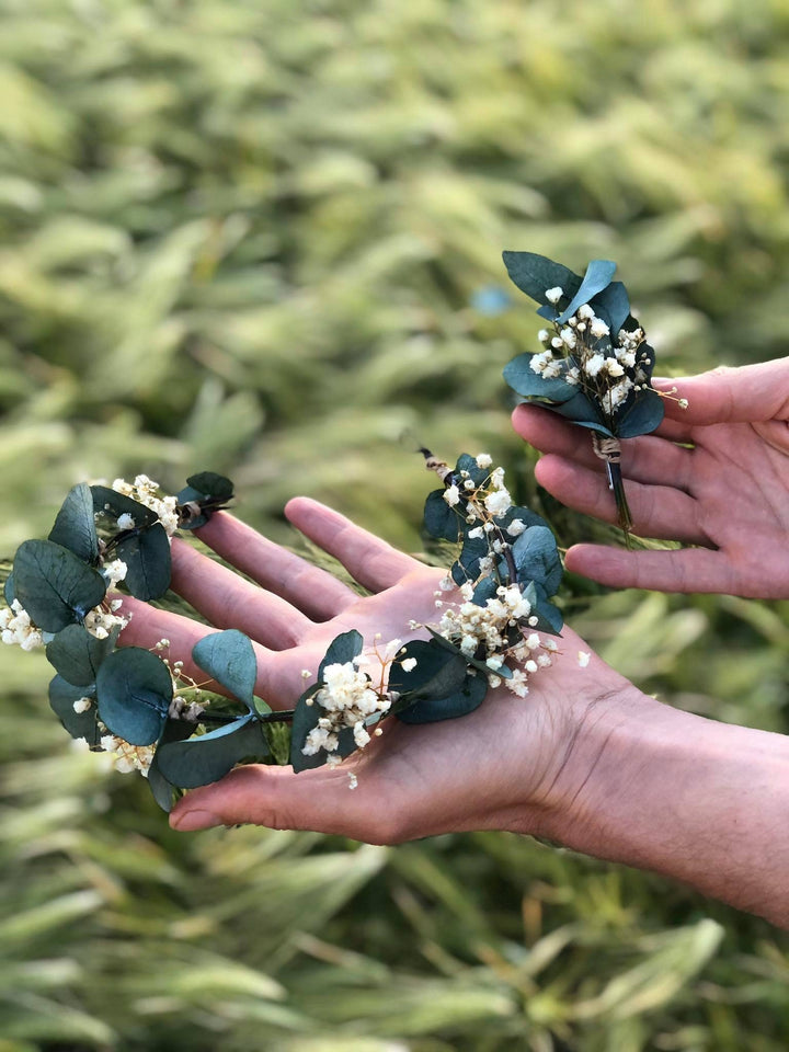 Eucalyptus Boutonniere: Greenery Wedding Groom Accessory – handmade floral hair accessory by magaela