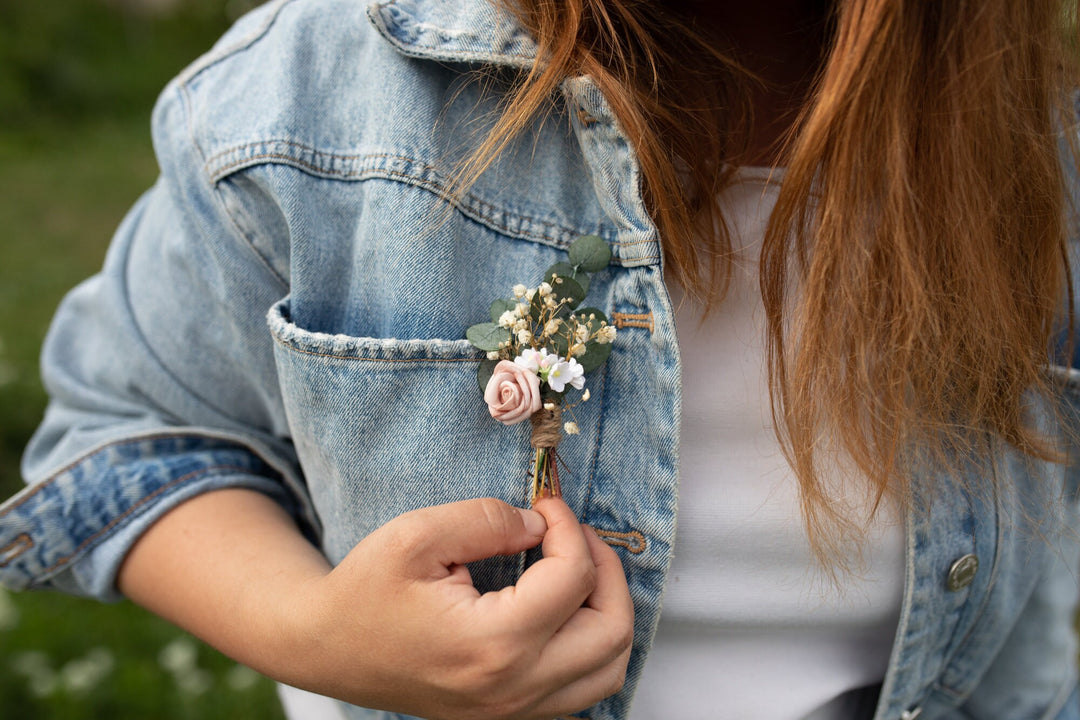 Dusty Pink Rose Boutonniere: Romantic Wedding Groomsmen Accessory – handmade floral hair accessory by magaela