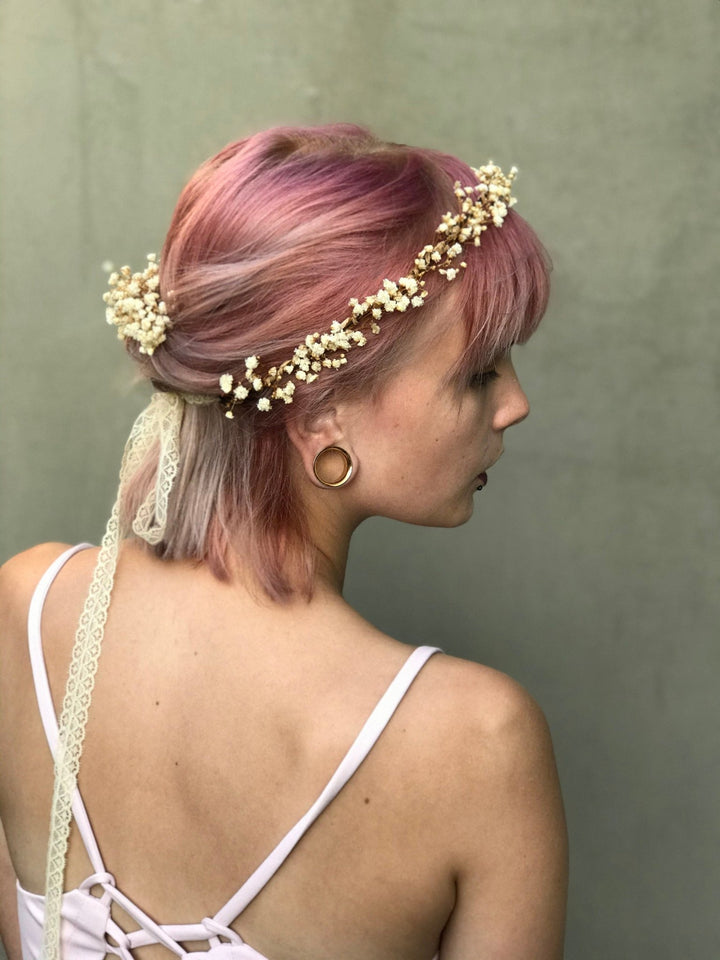 Beige Baby's Breath Wedding Hair Comb: Preserved Flower Bridal Accessory – handmade floral hair accessory by magaela