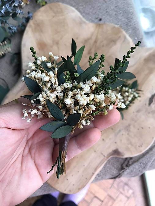 Greenery Wedding Boutonniere: Natural Baby's Breath Groom Accessory – handmade floral hair accessory by magaela