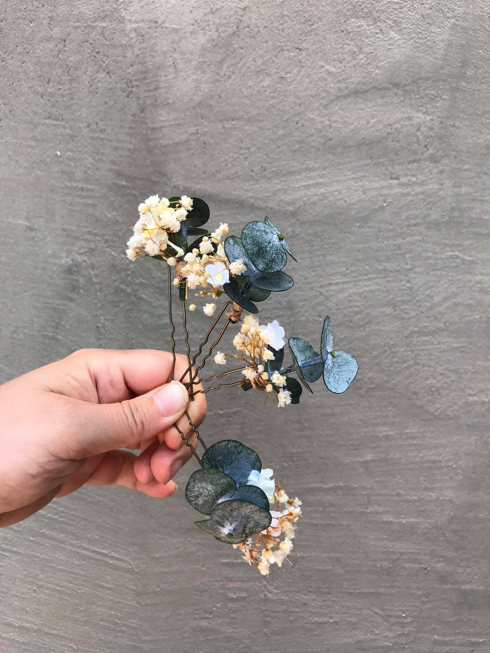 Eucalyptus & Baby's Breath Wedding Hair Pin: Green Flower Jewelry – handmade floral hair accessory by magaela