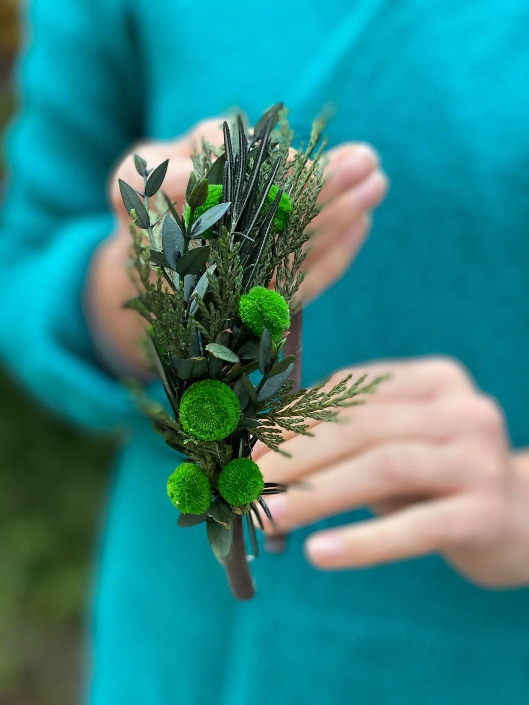 Greenery Flower Headband: Bridal Hair Wreath with Pine Needles – handmade floral hair accessory by magaela