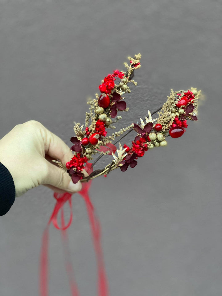 Christmas Flower Hair Crown Set: Mother Daughter Winter Photo Prop – handmade floral hair accessory by magaela