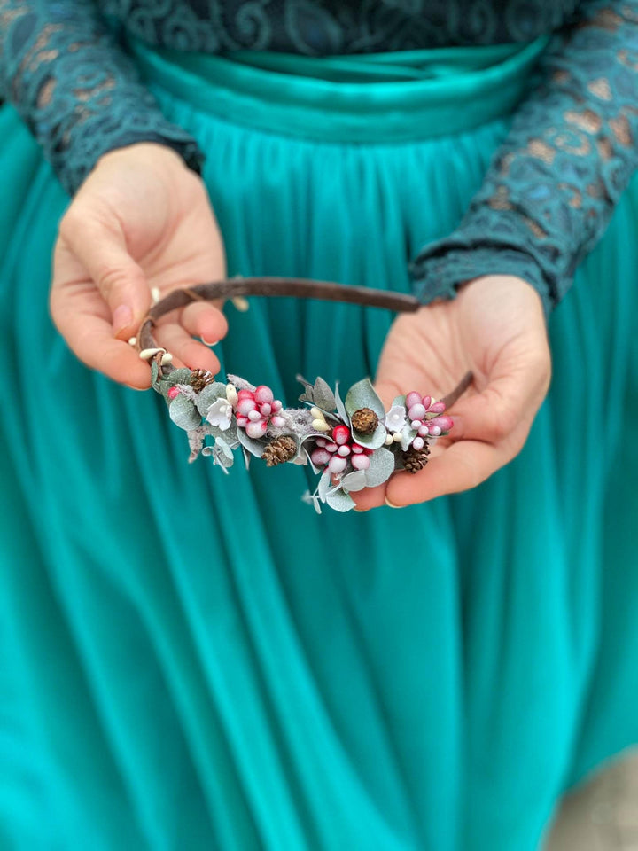 Romantic Winter Wedding Headband: Blush Flower & Pine Cone Hairband – handmade floral hair accessory by magaela