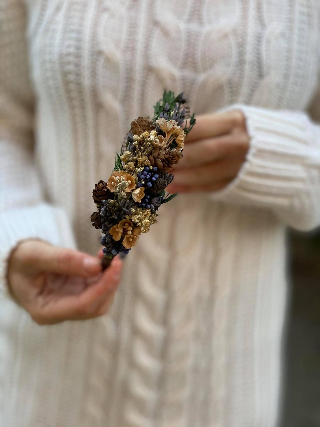 Christmas Pine Cone Headband: Winter Wedding Hair Accessory – handmade floral hair accessory by magaela