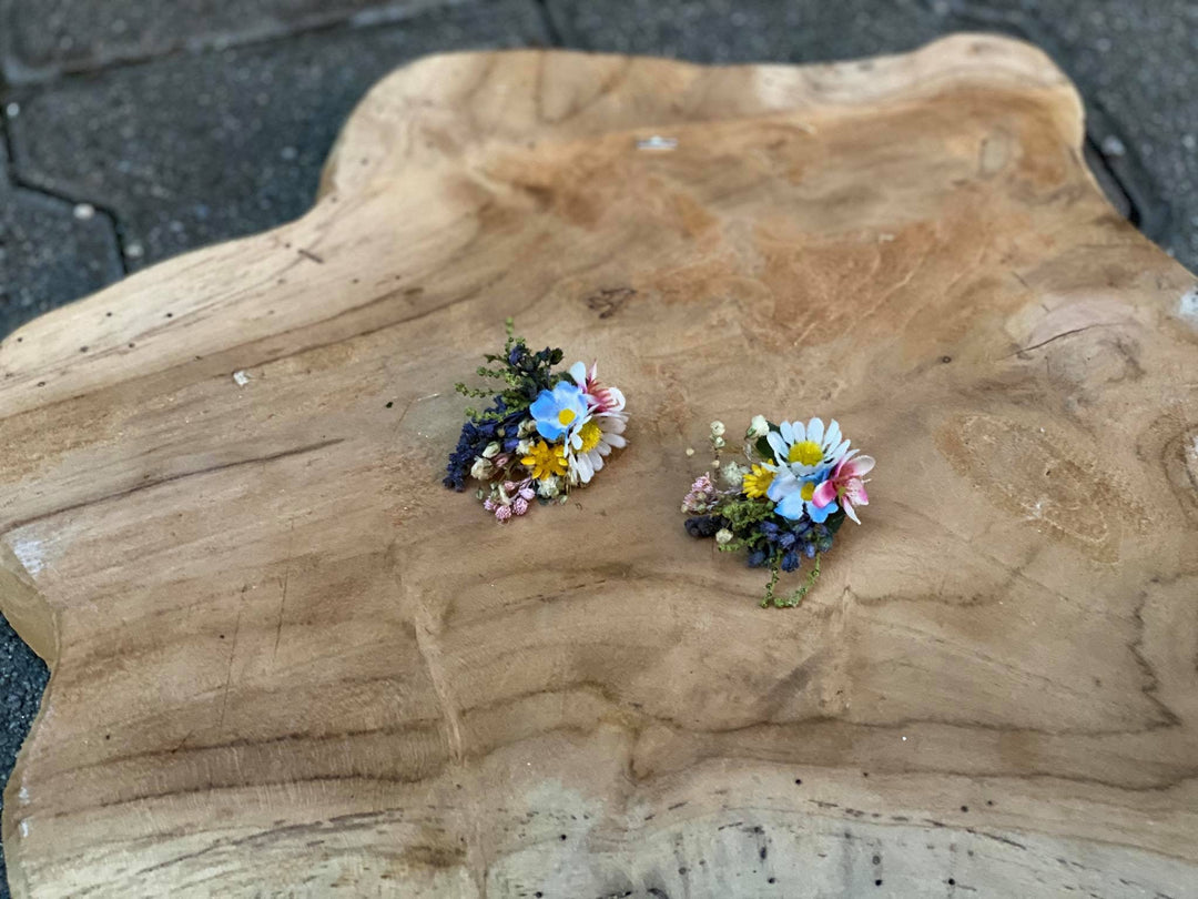 Meadow Flower Stud Earrings: Colorful Bridal Wedding Accessories – handmade floral hair accessory by magaela