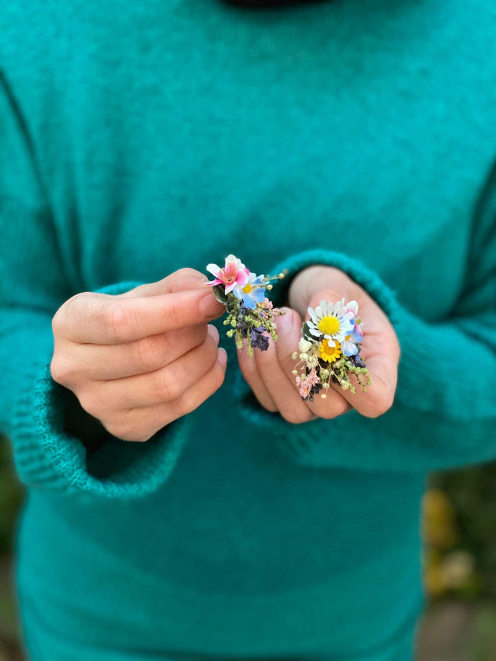 Meadow Flower Stud Earrings: Colorful Bridal Wedding Accessories – handmade floral hair accessory by magaela