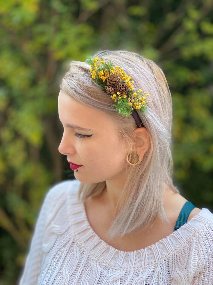 Christmas Pine Cone Headband: Winter Wedding Hair Accessory – handmade floral hair accessory by magaela