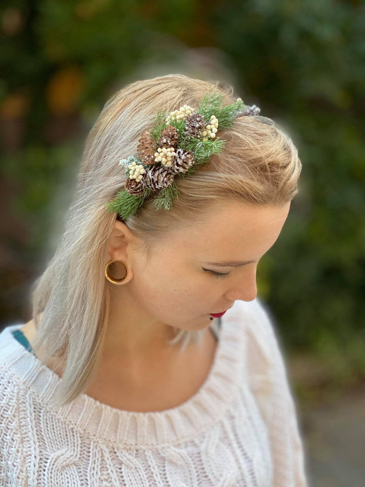 Christmas Pine Cone Headband: Winter Wedding Hair Accessory – handmade floral hair accessory by magaela