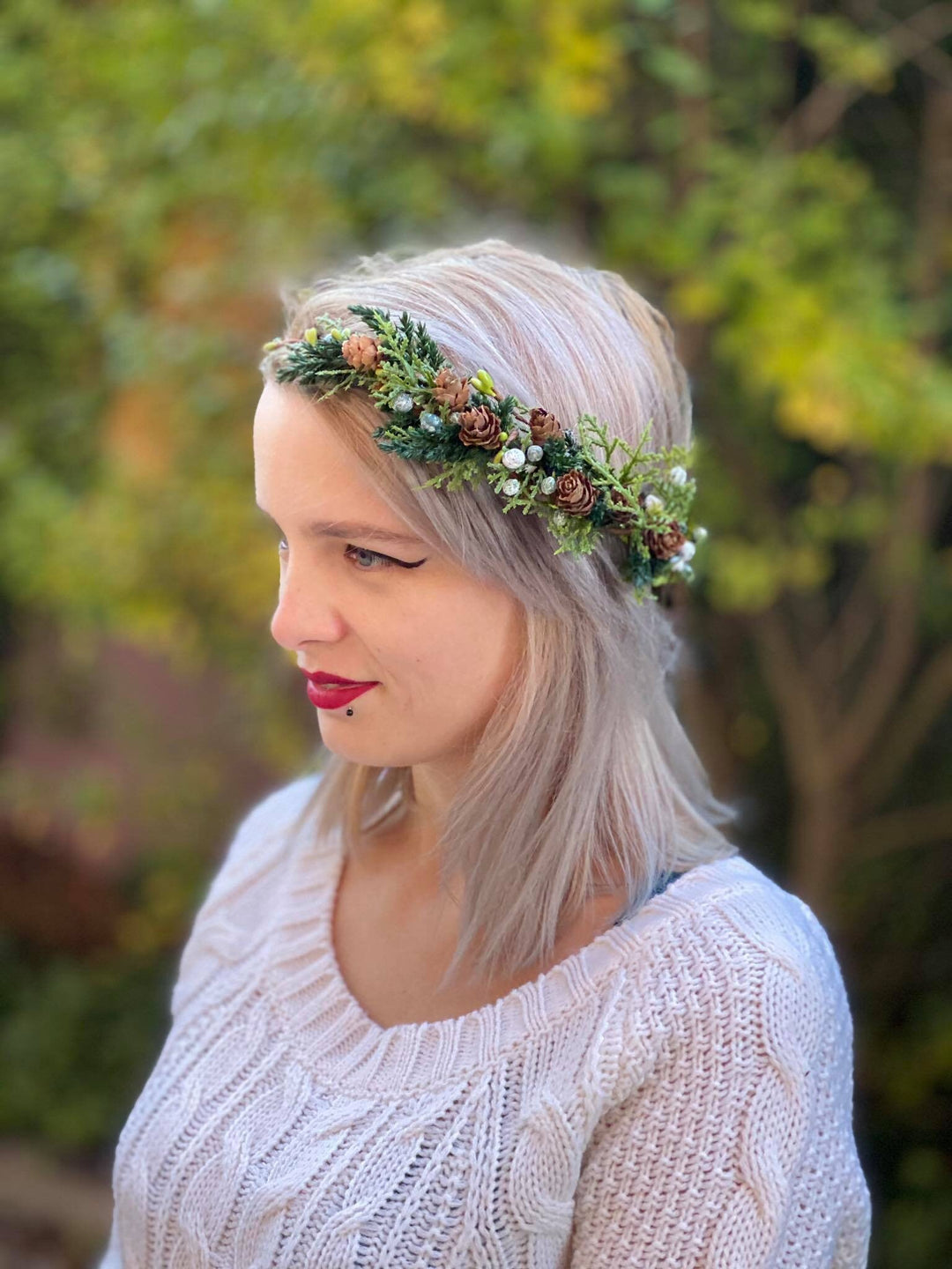 Christmassy Pine Cone Hair Wreath: Winter Woodland Crown – handmade floral hair accessory by magaela