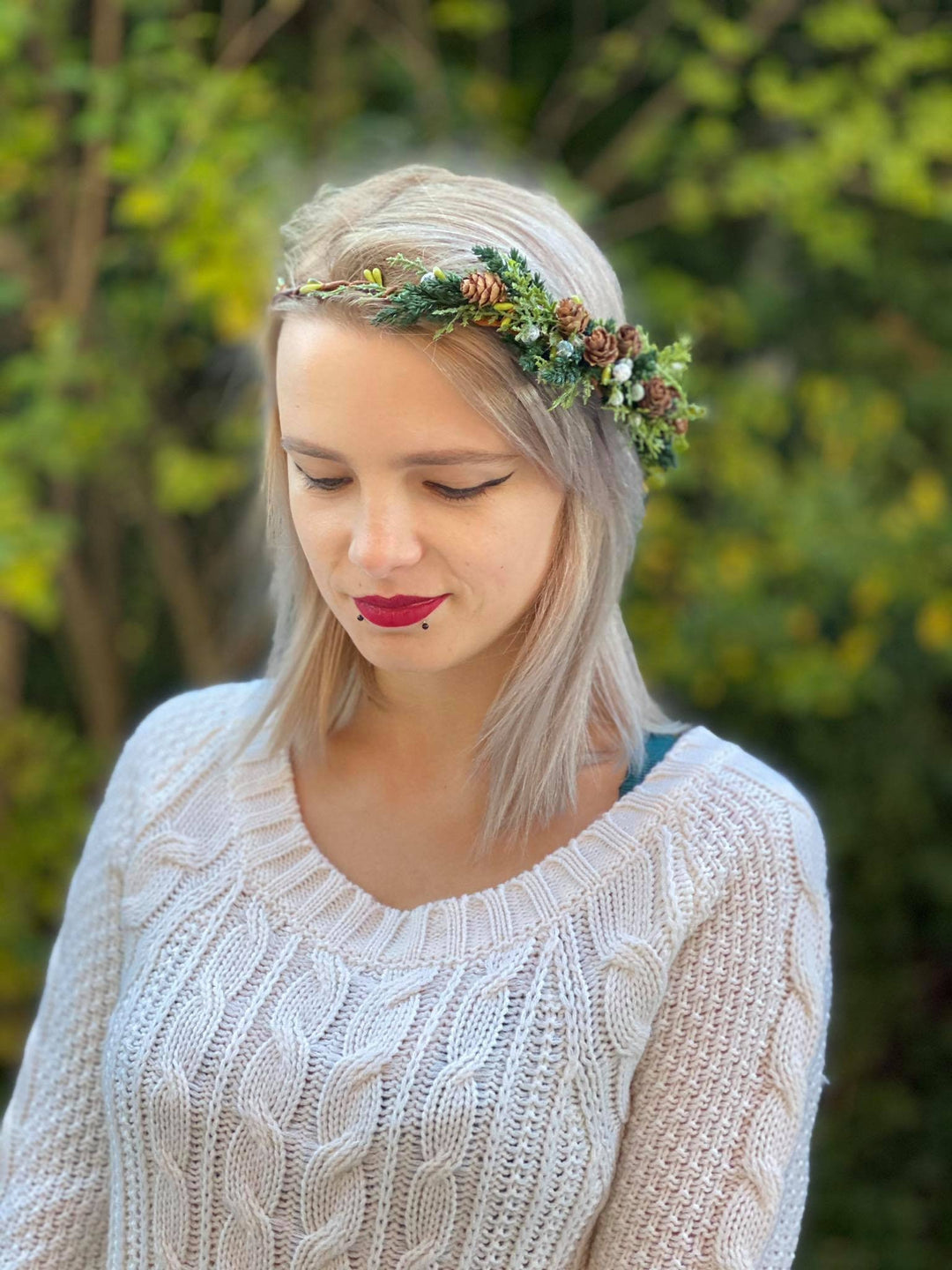 Christmassy Pine Cone Hair Wreath: Winter Woodland Crown – handmade floral hair accessory by magaela