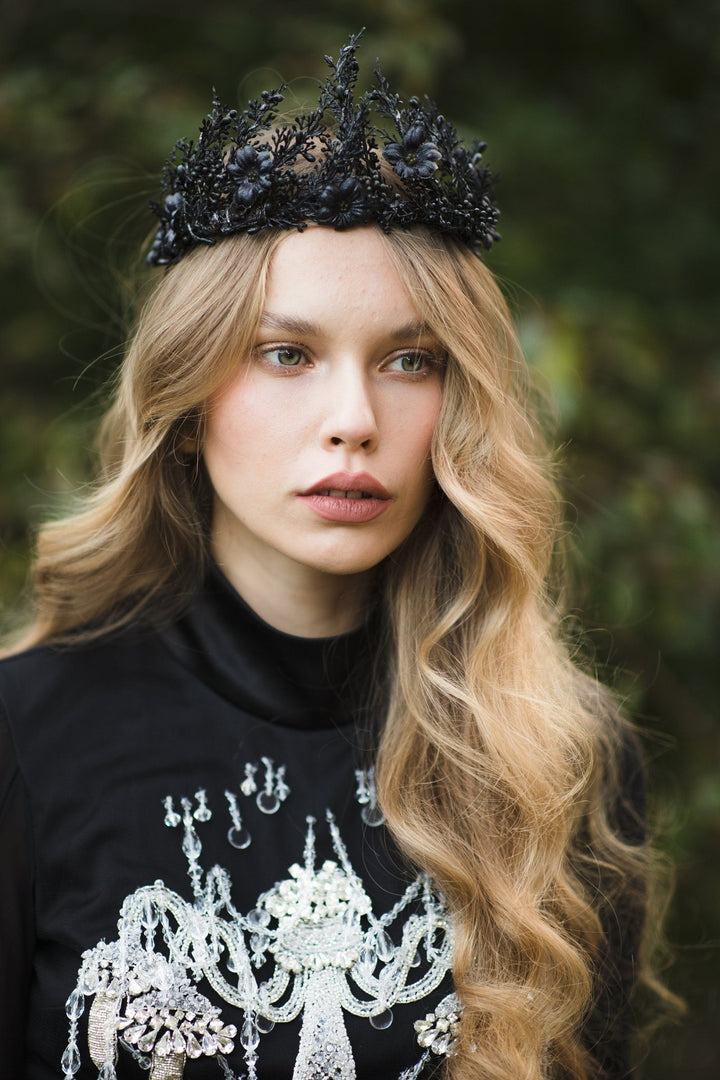 Black Flower Crown: Evil Queen Tiara, Halloween Wedding – handmade floral hair accessory by magaela