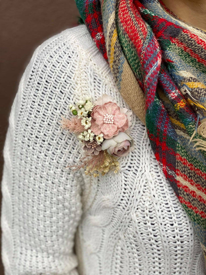 Blush Pink Flower Brooch: Romantic Wedding Accessory – handmade floral hair accessory by magaela