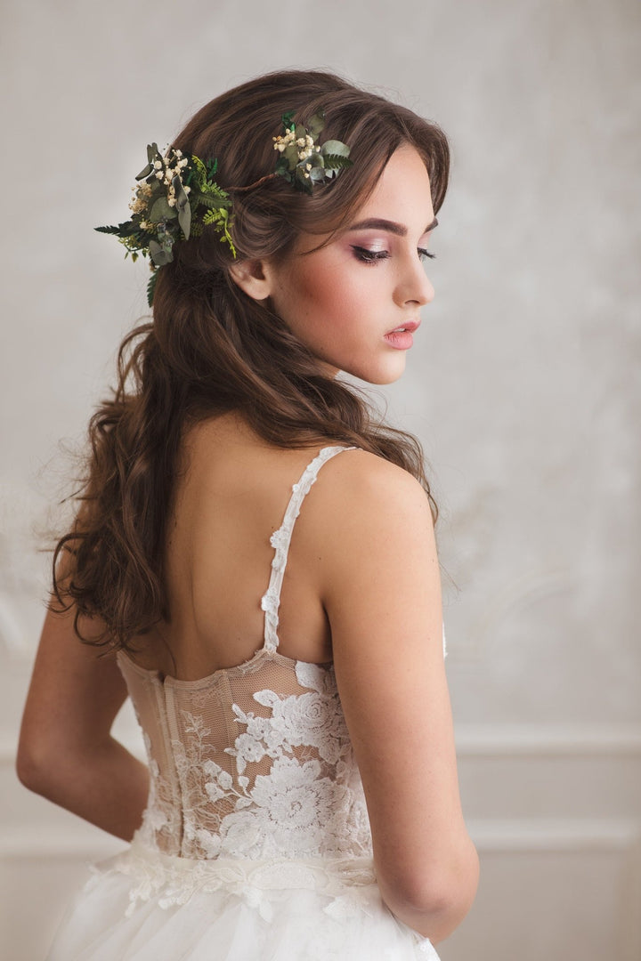 Eucalyptus Bridal Hair Comb: Greenery Wedding Hair Vine – handmade floral hair accessory by magaela