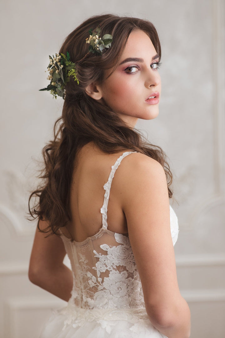 Eucalyptus Bridal Hair Comb: Greenery Wedding Hair Vine – handmade floral hair accessory by magaela