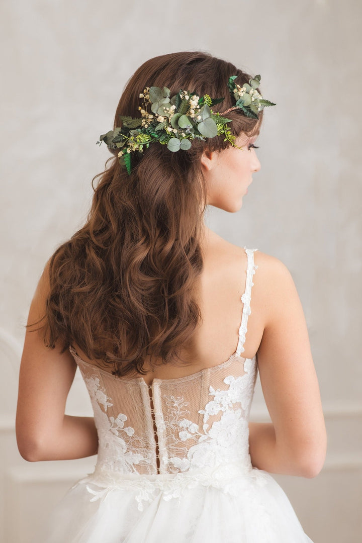 Eucalyptus Bridal Hair Comb: Greenery Wedding Hair Vine – handmade floral hair accessory by magaela