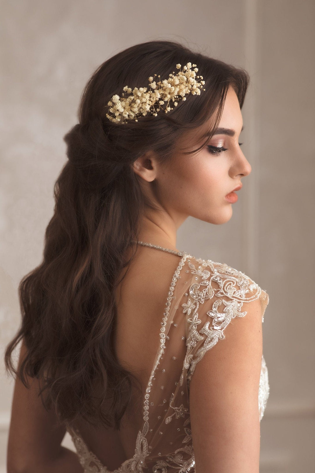 Ivory Baby's Breath Wedding Hair Comb: Preserved Flower Bridal Accessory – handmade floral hair accessory by magaela