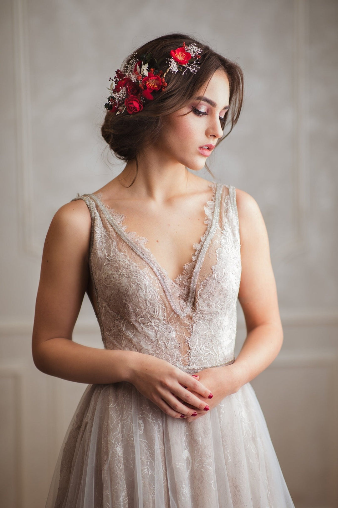 Red Flower Bridal Hair Comb: Flexible Wedding Hair Vine – handmade floral hair accessory by magaela