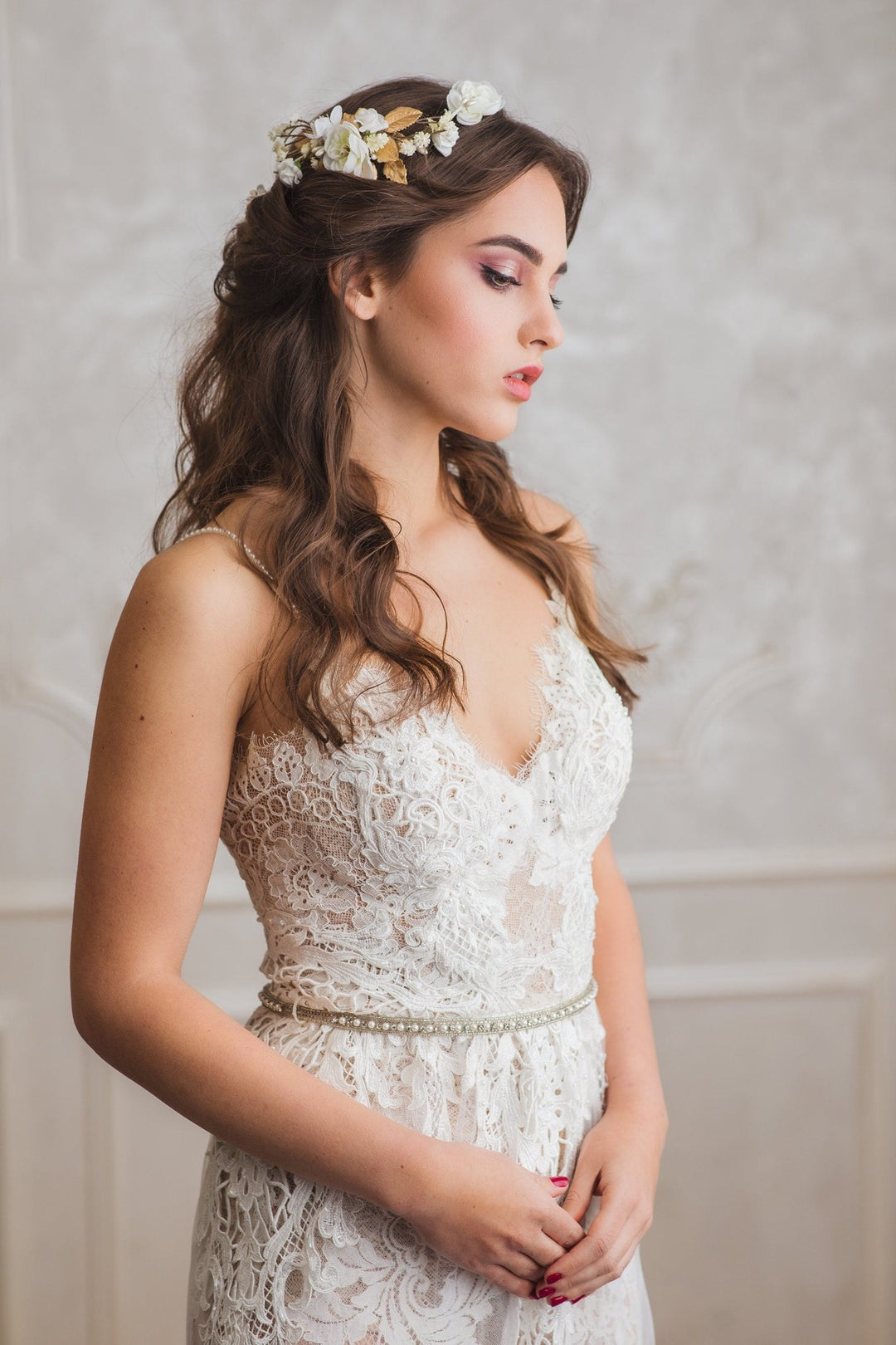 White Flower Bridal Hair Comb: Gold Wedding Hair Vine – handmade floral hair accessory by magaela