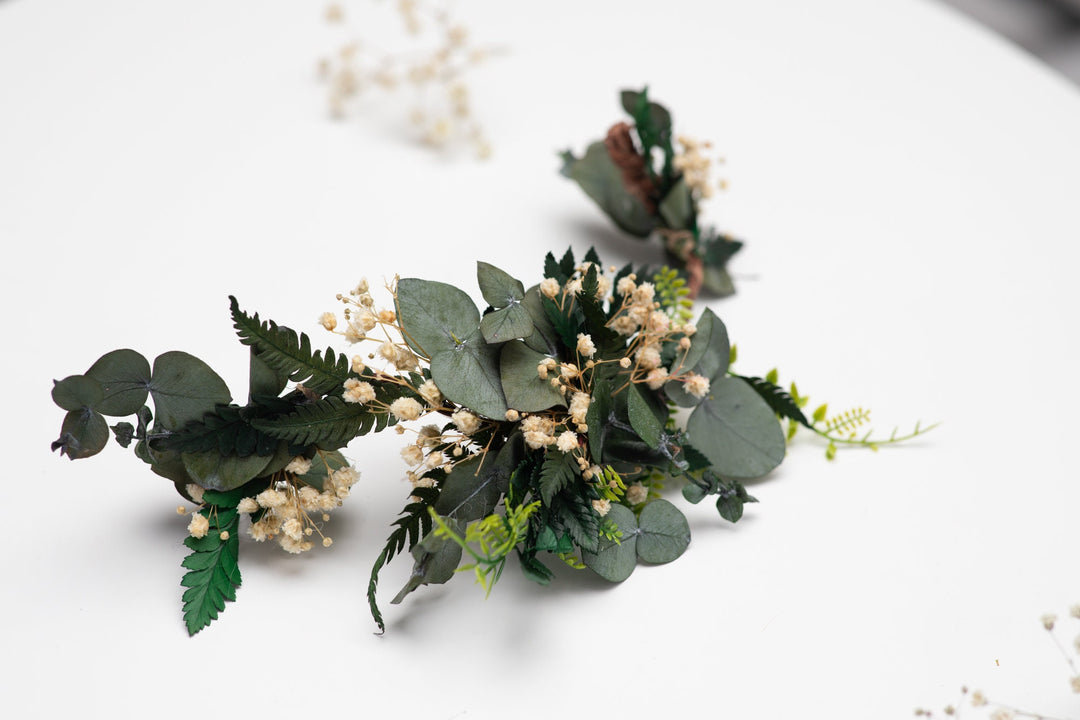Eucalyptus Bridal Hair Comb: Greenery Wedding Hair Vine – handmade floral hair accessory by magaela