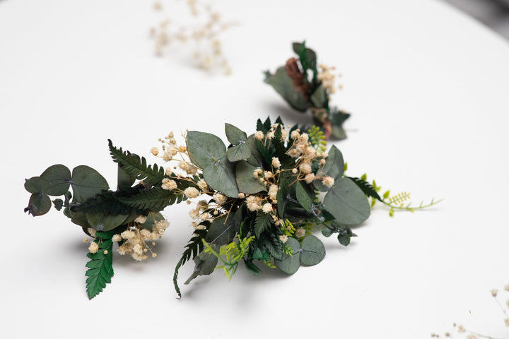 Eucalyptus Bridal Hair Comb: Greenery Wedding Hair Vine – handmade floral hair accessory by magaela