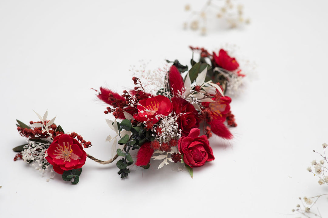 Red Flower Bridal Hair Comb: Flexible Wedding Hair Vine – handmade floral hair accessory by magaela