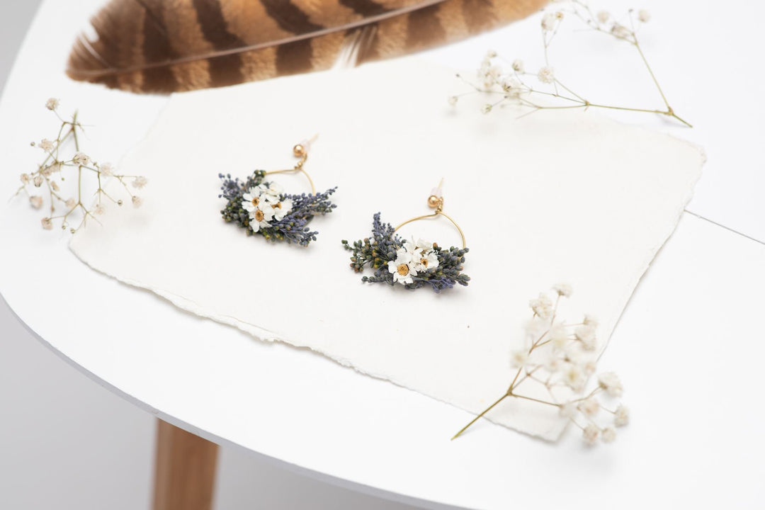 Lavender Circle Dangle Earrings: Dried Flower Wedding Jewelry – handmade floral hair accessory by magaela