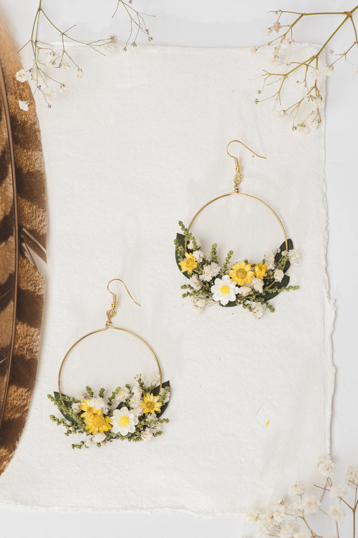 Meadow Flower Circle Earrings: Handmade Yellow & White Floral Jewelry – handmade floral hair accessory by magaela