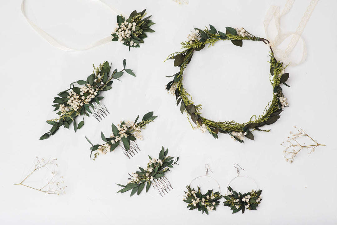 Baby's Breath Wedding Hair Comb: Greenery Bridal Accessory – handmade floral hair accessory by magaela