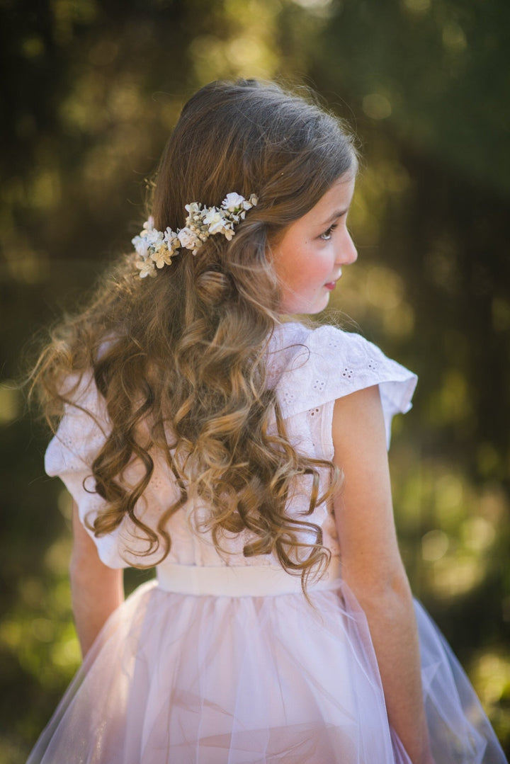 White Rose Flower Crown: First Communion Headpiece – handmade floral hair accessory by magaela