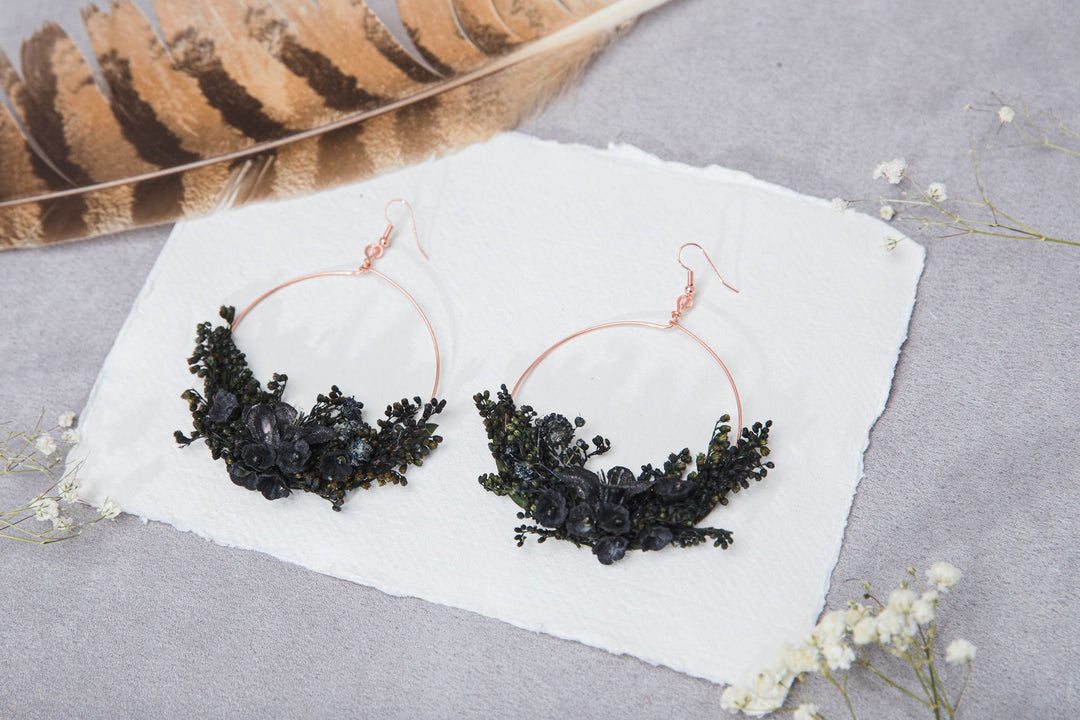 Black Flower Circle Earrings: Rose Gold Hoop Dangle Jewelry – handmade floral hair accessory by magaela