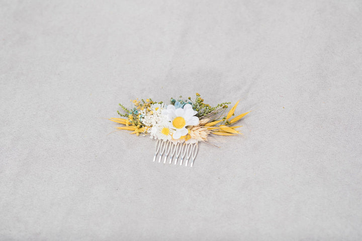 Daisy Flower Hair Comb: Yellow & Blue Wedding Headpiece – handmade floral hair accessory by magaela