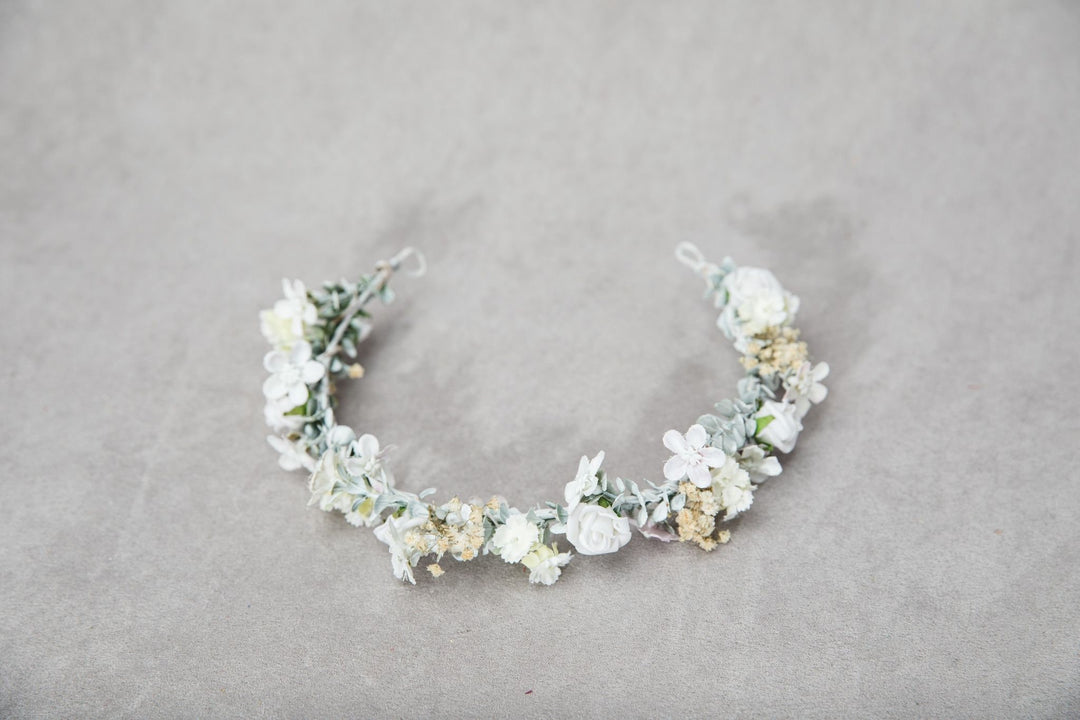 White Rose Flower Crown: First Communion Headpiece – handmade floral hair accessory by magaela