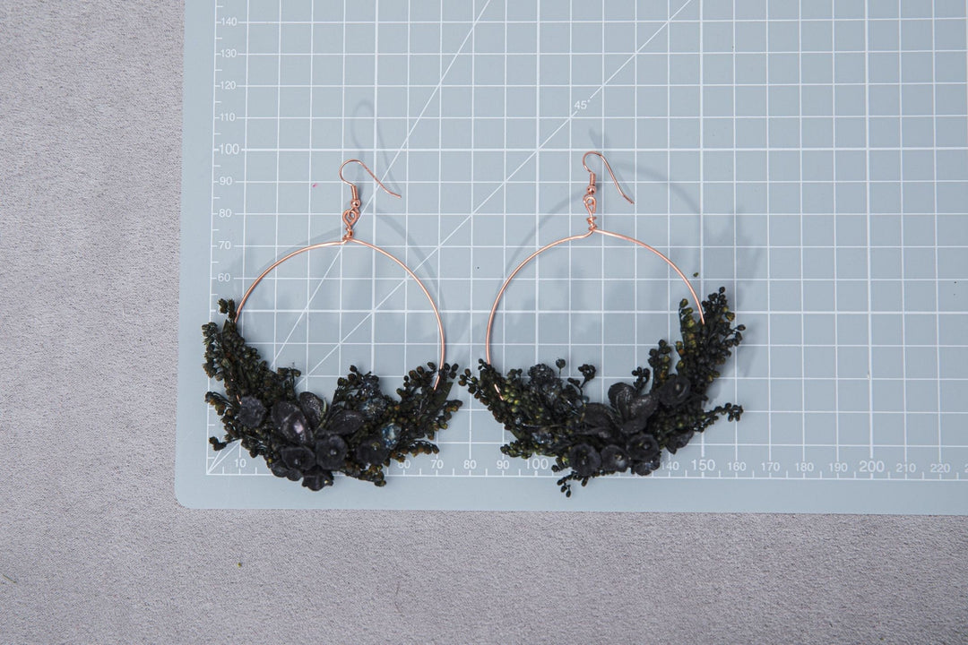Black Flower Circle Earrings: Rose Gold Hoop Dangle Jewelry – handmade floral hair accessory by magaela
