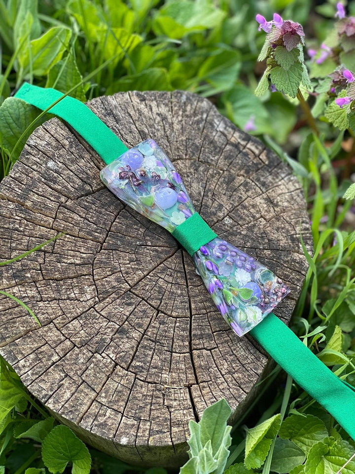 Resin Floral Bow Tie: Green & Purple Lavender, Men's Wedding Accessory – handmade floral hair accessory by magaela