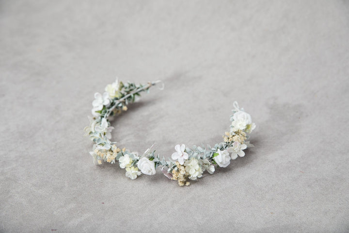 White Rose Flower Crown: First Communion Headpiece – handmade floral hair accessory by magaela