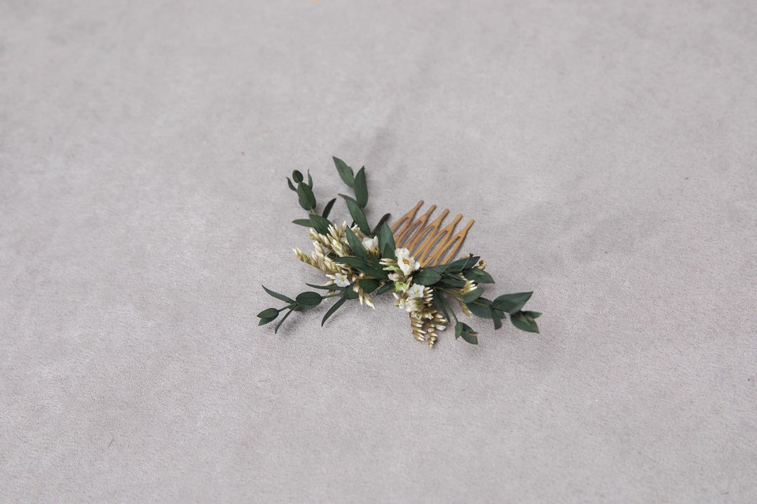 Eucalyptus Wedding Hair Comb: Greenery Bridal Flower Accessories – handmade floral hair accessory by magaela