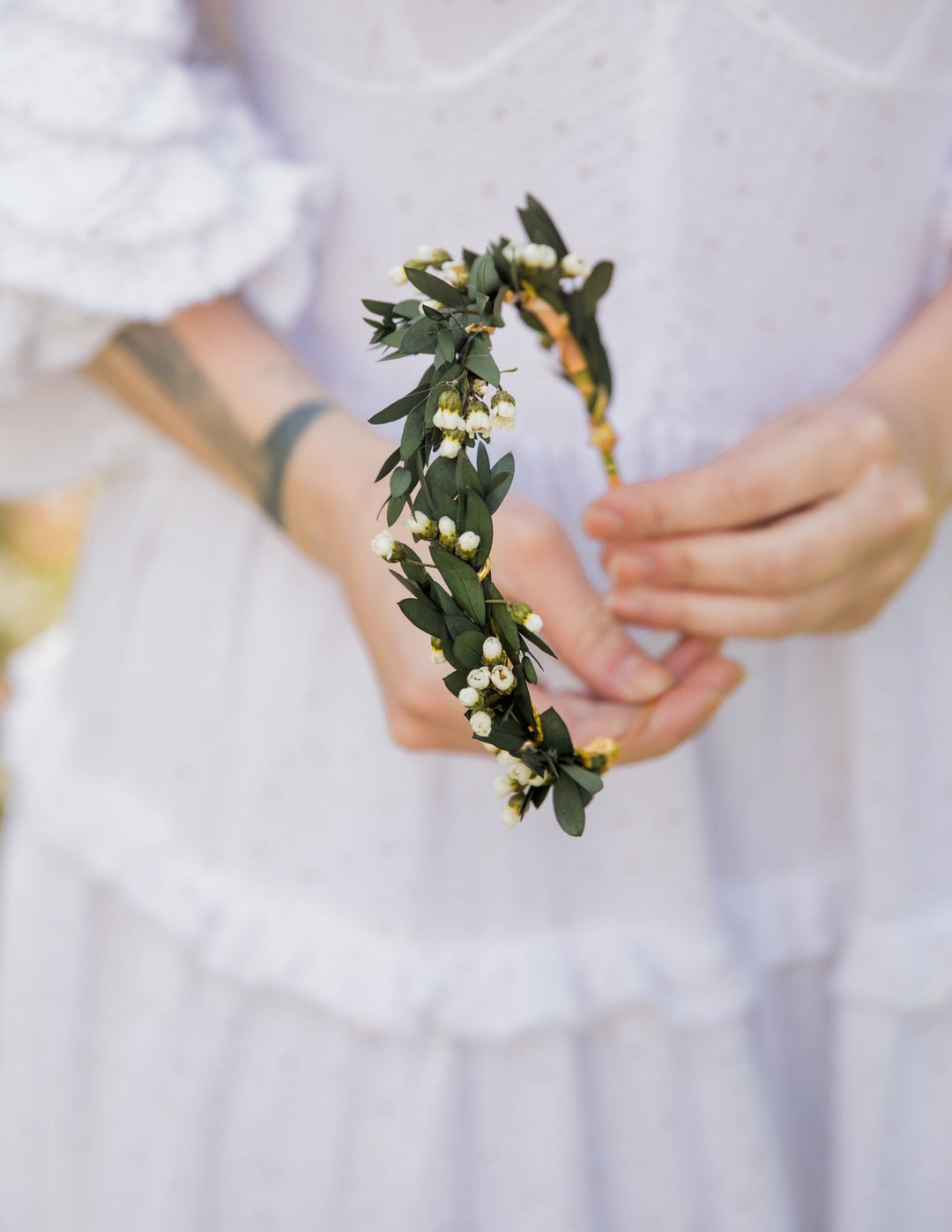 Eucalyptus Bridal Headband: Green & White Flower Hair Jewelry – handmade floral hair accessory by magaela