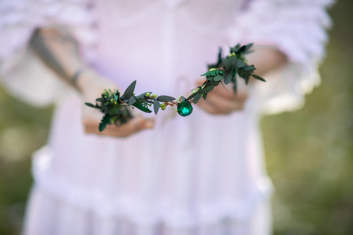 Greenery Elf Flower Crown: Bridal Elven Wedding Tiara – handmade floral hair accessory by magaela