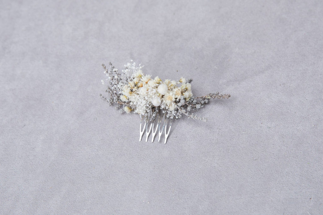 Ivory Baby's Breath Bridal Comb: Dried Flower Wedding Hair Accessory – handmade floral hair accessory by magaela