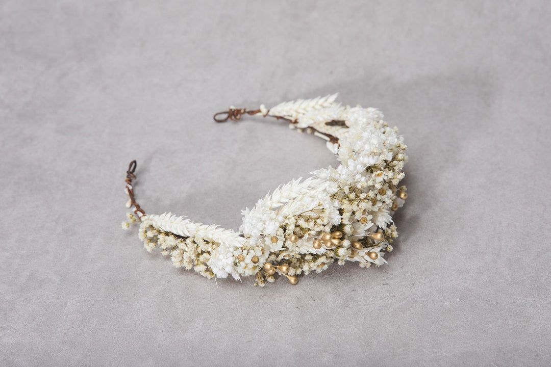 Ivory Dried Flower Hair Crown: Natural Bridal Headpiece – handmade floral hair accessory by magaela