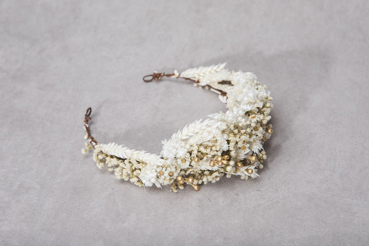 Ivory Dried Flower Hair Crown: Natural Bridal Headpiece – handmade floral hair accessory by magaela
