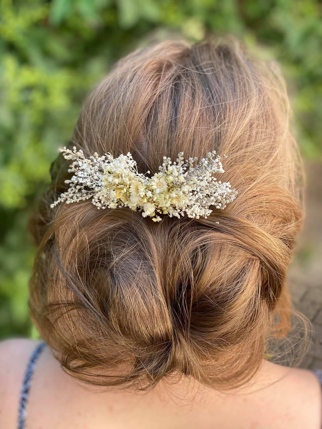 Ivory Baby's Breath Bridal Comb: Dried Flower Wedding Hair Accessory – handmade floral hair accessory by magaela