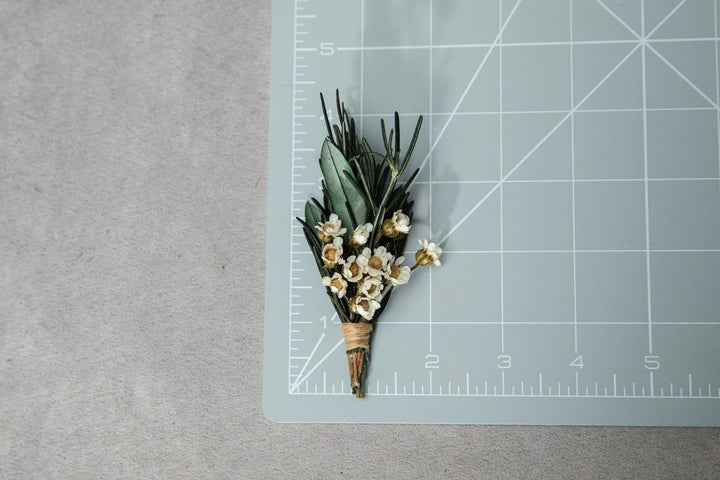 Olive Leaf Boutonniere: Rosemary Corsage, Preserved Greenery Wedding Accessory – handmade floral hair accessory by magaela