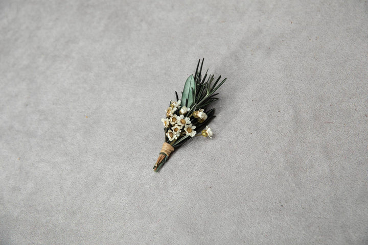 Olive Leaf Boutonniere: Rosemary Corsage, Preserved Greenery Wedding Accessory – handmade floral hair accessory by magaela